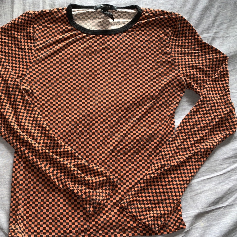 NEW Checkered long sleeve top